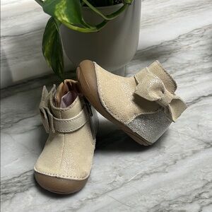 Stride rite toddler Glitter Bow beige Ankle boots